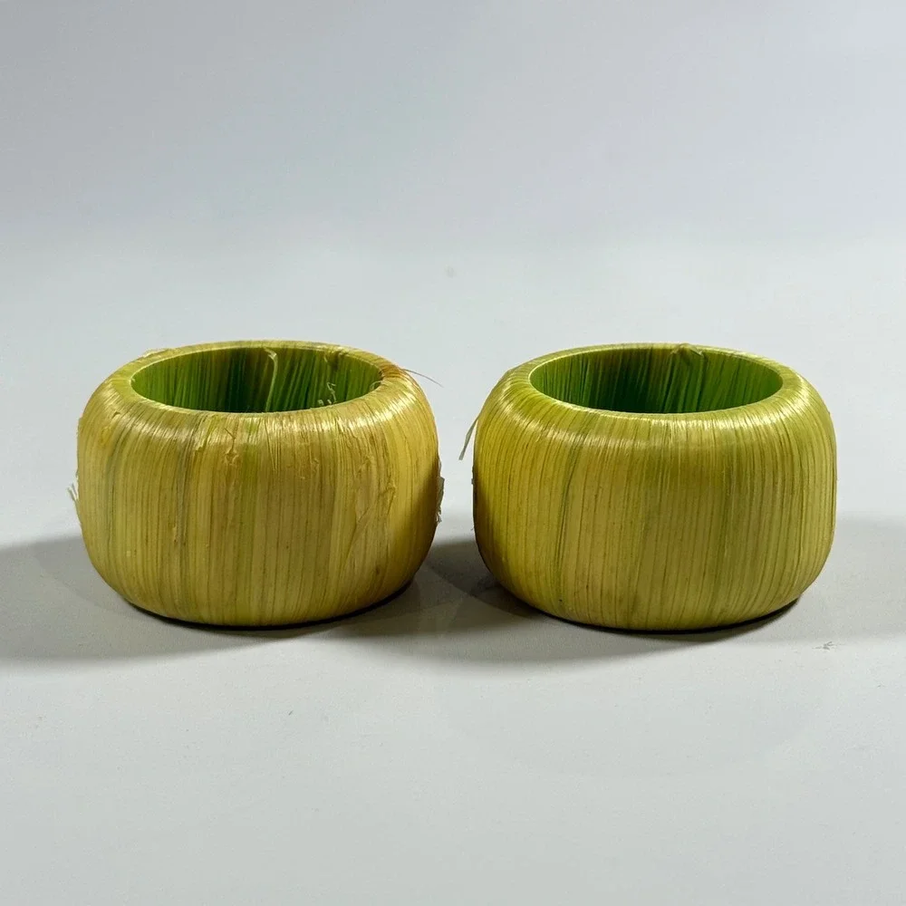 VTG Raffia Napkin‎ Rings Set of 2 Yellow Green OS Excellent Boho Coastal Decor